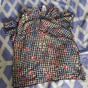 Girls 14/16 off the shoulder shirt